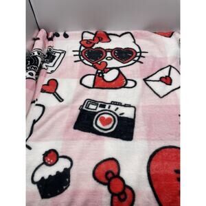 NEW Red Hello Kitty Throw Blanket Love You Camera 📷 Valentine’s Day